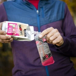 Baouw Eco-recharge XXL Purée Bio Framboise - Fraise - Basilic -France Camping Soldes Boutique baouw pur e bio doucee eco recharge 2