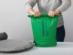 Therm-a-Rest Thermarest BlockerLite Pump Sack 9 Therm-a-Rest Thermarest BlockerLite Pump Sack -France Camping Soldes Boutique sac pompe thermarest blockerlite pumpsack 20l 04